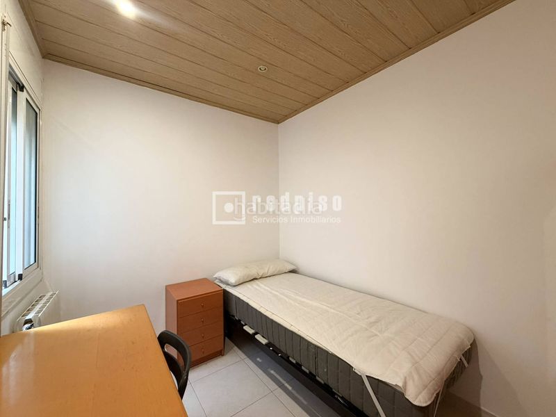 Foto 69e7d03f-f89b-4688-a3d0-99d34a301e1f. Pis amb calefacció a El Camp de l´Arpa del Clot Barcelona