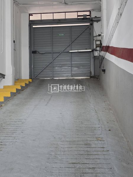 Foto 4d816677-4626-474e-8a31-8807d92b1bb9. Aparcament cotxe a Sagrada Família Barcelona