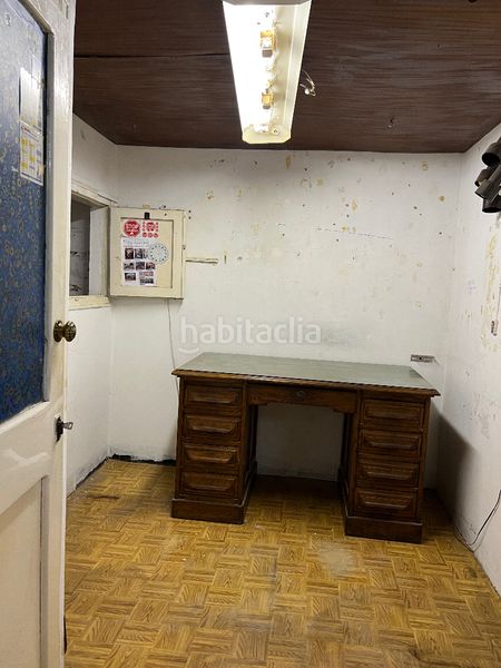 Foto 3454e2a3-839a-4a08-87e5-c6a153356d2b. Casa adossada amb xemeneia a Els Molins Mataró