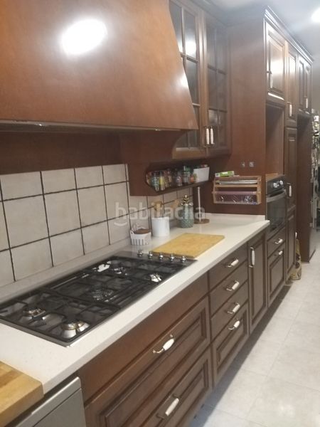 Foto bf8b7fcb-c61f-46a7-869a-62c65c7029b8. Casa adossada amb calefacció a Els Molins Mataró