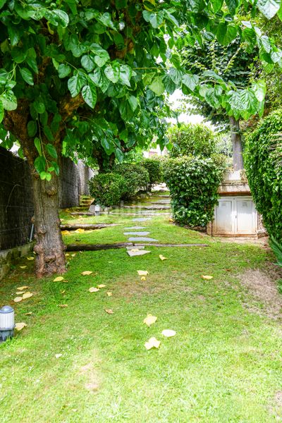 Foto 97e6979a-f008-48d6-8dab-7b52e25f53e0. Semi detached house with fireplace heating parking pool in Sant Andreu de Llavaneres