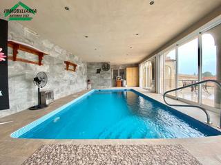 Xalet a Peña de las Águilas. Chalet en venta en urbanización montesol, 2 dormitorios.
