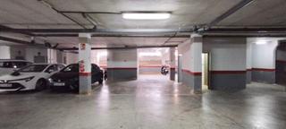Aparcament cotxe a La Serranica-Sagrado Corazón. Garaje en venta en centro.