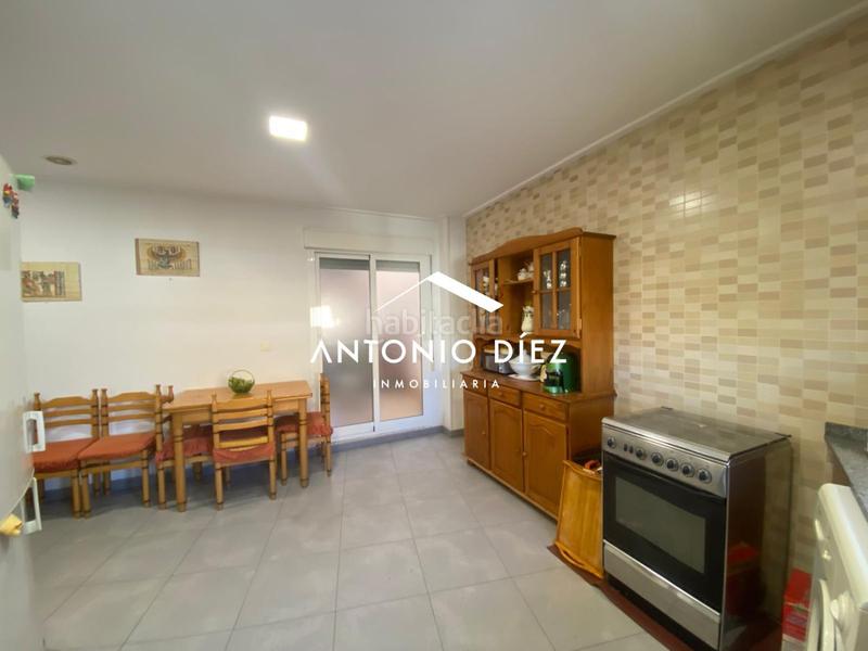 Foto 56204372-132b-4ba1-a40d-0525fd3de72a. Pis amb calefacció a Centro Aspe