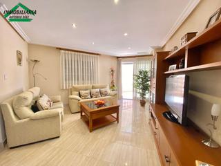 Maison à Las Fuentes-Los Cipreses. Bungalow en venta en caminico de elche, 4 dormitorios.