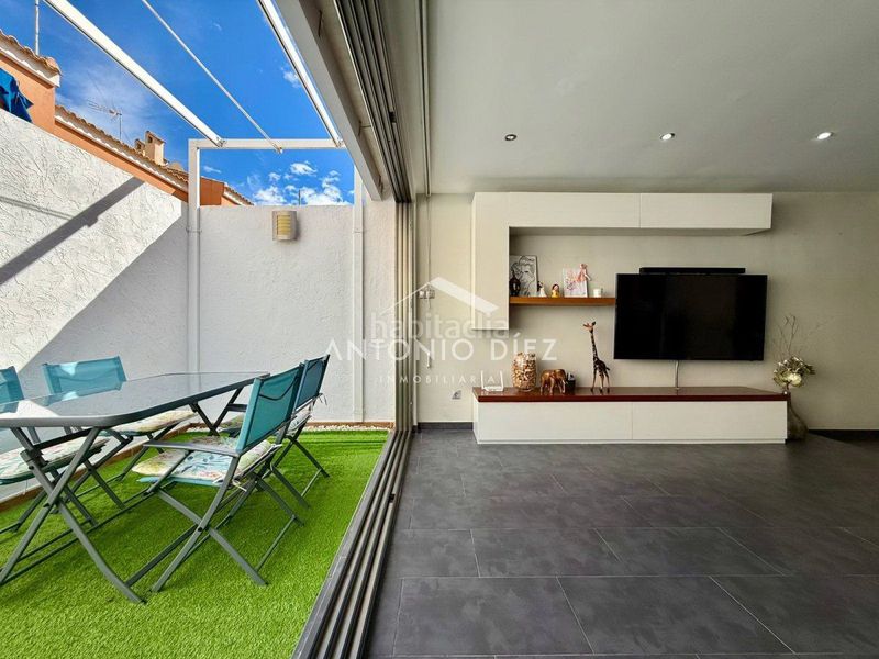 Foto 5c68efc1-b90f-4ccd-a0d0-bc32902acc4f. Casa adosada  en venta en centro, 4 dormitorios. en Aspe