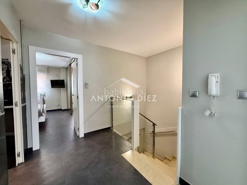 Foto 7128d98a-8264-4315-bc95-17aa8929d174. Casa adosada  en venta en centro, 4 dormitorios. en Aspe