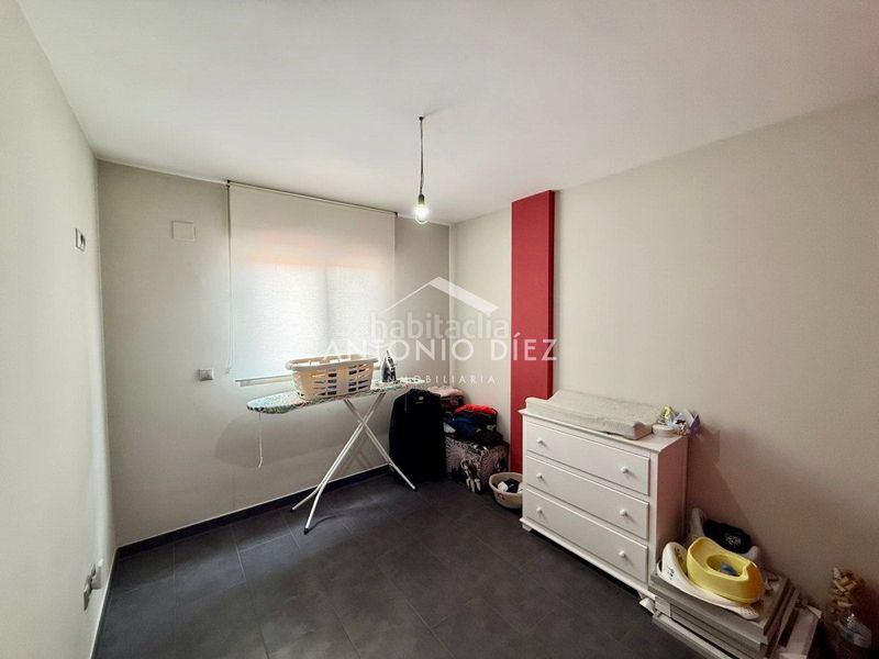 Foto d612b42d-cc1e-4d82-afc0-9dab9534854e. Casa adosada  en venta en centro, 4 dormitorios. en Aspe