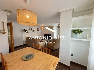 Lloguer Pis a San Crispín. Piso en alquiler en elcheelx, 3 dormitorios.