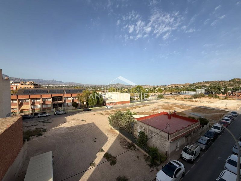 Foto c8b07801-12ba-42ae-848f-88954abb932d. Pis amb aparcament a La Serranica-Sagrado Corazón Aspe