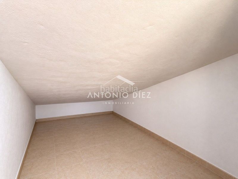 Foto b135c481-d4e5-4f38-838e-6762003ad0df. Pis a Centro Aspe