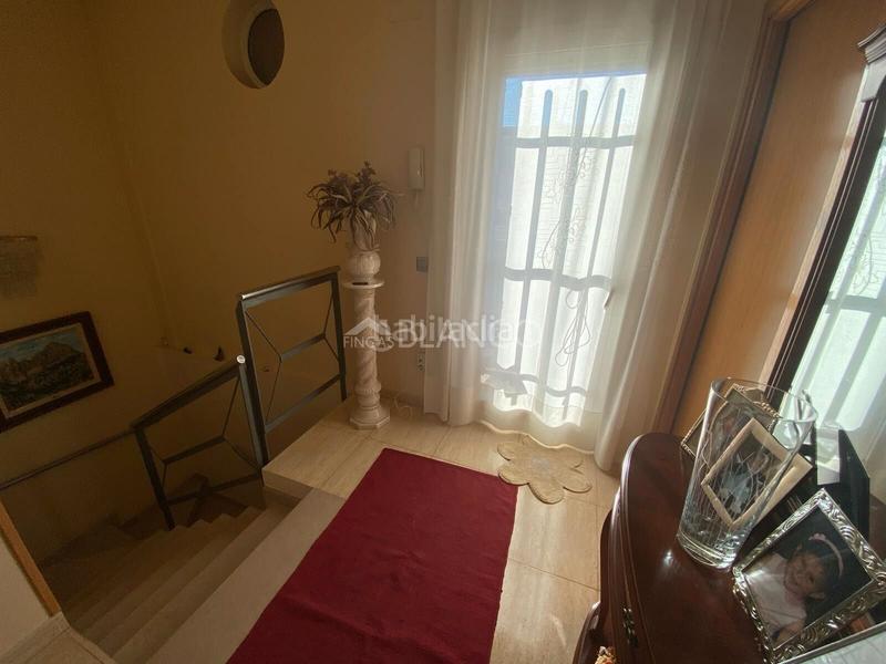 Foto 5f592963-4a4d-4f5a-8e86-f95e67aaa0ff. Casa amb aparcament a Masquefa