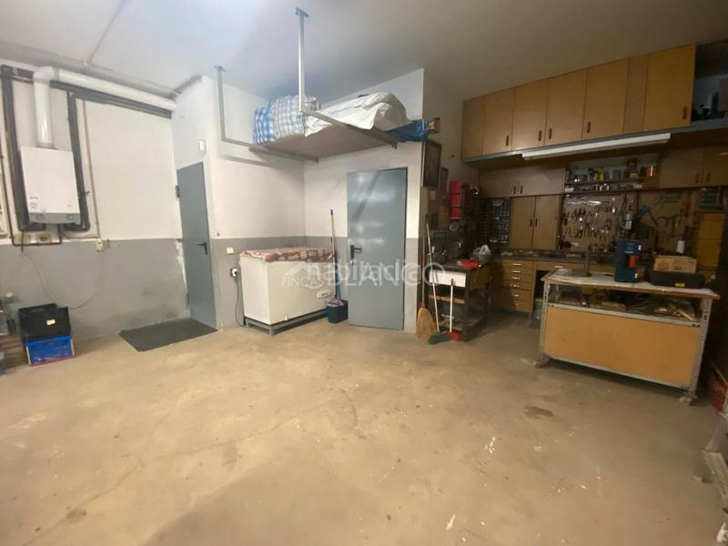 Foto 744526c3-7394-4f6f-bb04-172d4ede685b. Casa amb aparcament a Masquefa