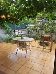 Maison à Martorell. Adosada en torrent de llops