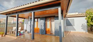 Casa a Hostalets de Pierola (Els). Casa de una sola planta con 5 habitaciones