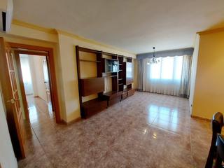 Etagenwohnung in Sant Andreu de la Barca. Fantastico piso en la zona del palau