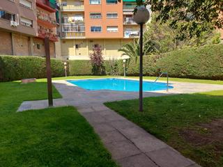 Rez-de-chaussée à Sant Andreu de la Barca. Fantastico bajo con piscina!!