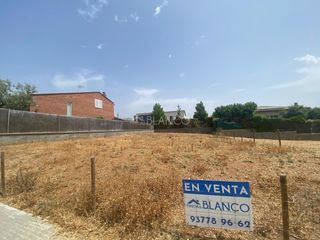 Terreny residencial a Hostalets de Pierola (Els). Centrica parcela llana en els hostalets de pierola