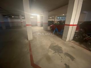 Aparcament cotxe a Piera. Estupenda plaza de parking centrica en piera