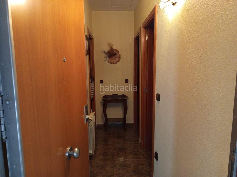 Foto 1663150a-61ca-4412-8fd3-487d605ecca4. Chalet con riscaldamento parcheggio piscina in Abrera