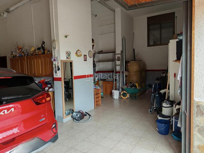 Foto 4b5f3c5d-a049-49cb-99f1-2be82c231aa7. Chalet con riscaldamento parcheggio piscina in Abrera