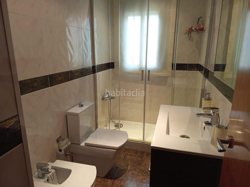 Foto c9aa461f-d415-41e3-8471-c26d1301d68d. Chalet con riscaldamento parcheggio piscina in Abrera