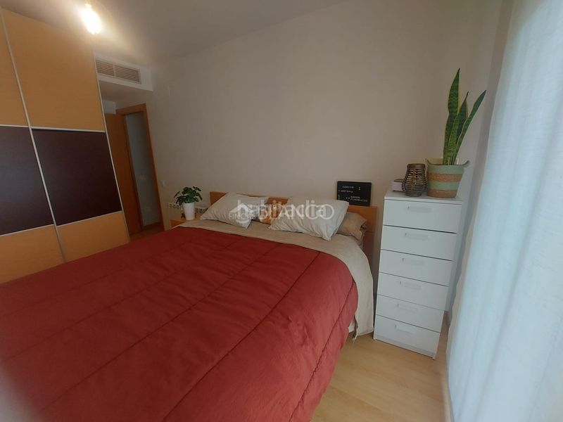 Foto b824e729-c172-4398-8d1b-f3a8671e52c0. Pis amb aparcament a Abrera