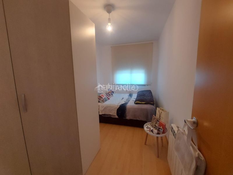 Foto fcd268ee-b985-40a5-98d3-0dc8537a6d5b. Pis amb aparcament a Abrera