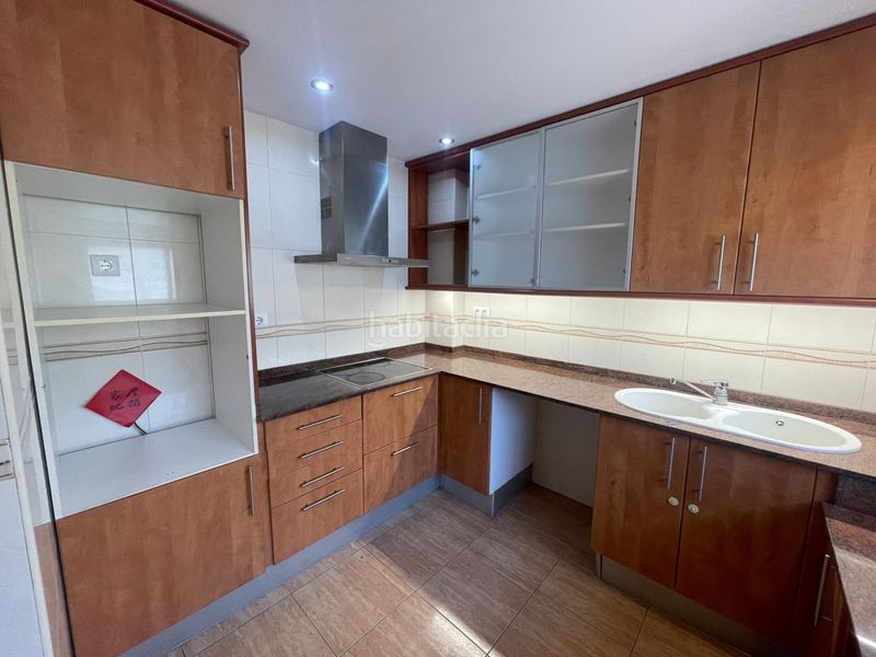 Foto 1b2a5500-23b9-40a8-a373-c44deaf07298. Casa amb calefacció aparcament a Sant Andreu de la Barca