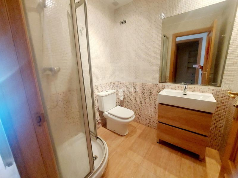 Foto 1dd8e695-8e10-41aa-bea7-152e13d37833. Casa amb calefacció aparcament a Sant Andreu de la Barca