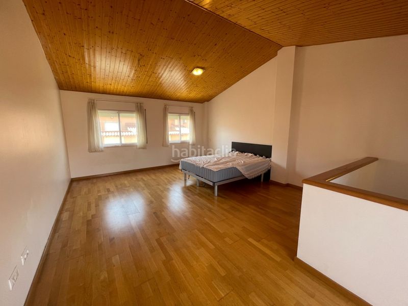 Foto a55a8730-accc-4375-93a5-cde249932aef. Casa amb calefacció aparcament a Sant Andreu de la Barca