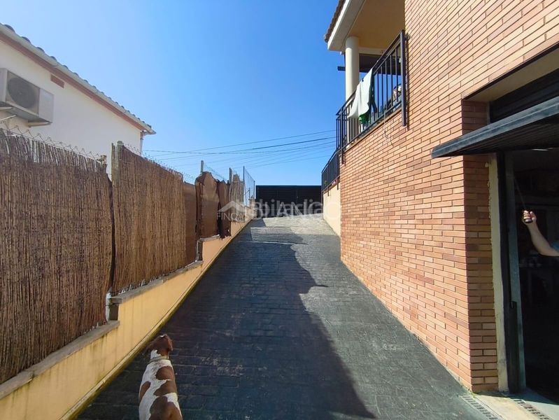 Foto 22845270-eecd-4fb3-a791-592c16e373b9. Casa amb calefacció aparcament piscina a Piera