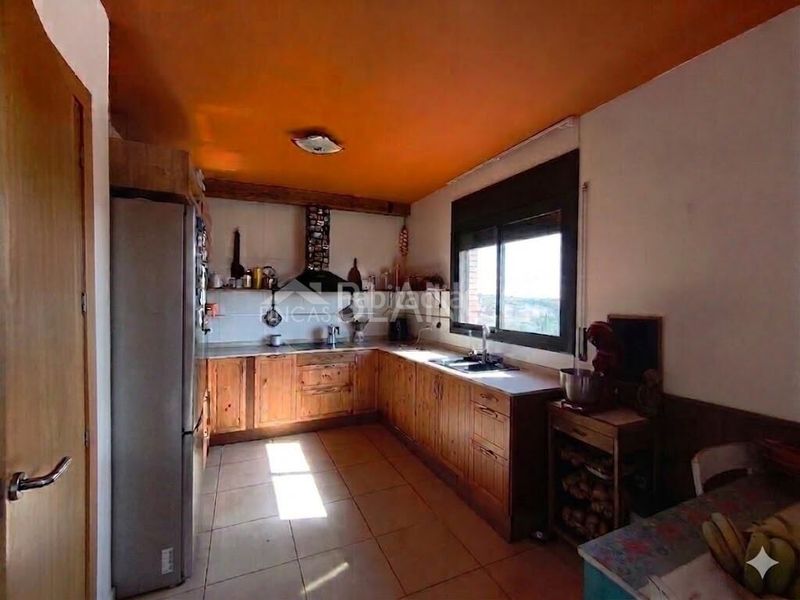 Foto 241a4140-063f-48d6-9cc1-8d7c30b954e2. Casa amb calefacció aparcament piscina a Piera