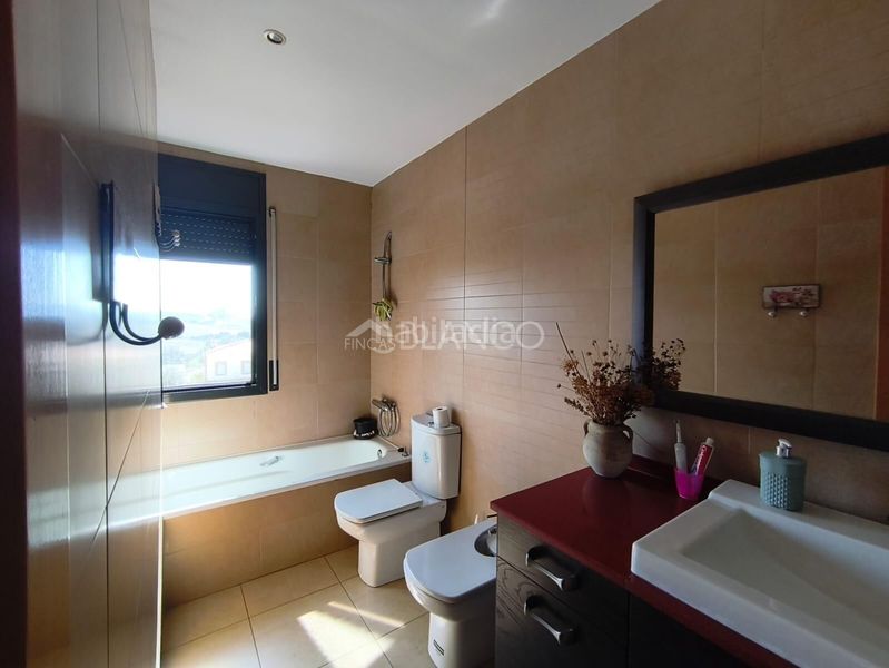 Foto 5a6a1d4a-9e0b-49a4-abff-166a3c8ec38f. Casa amb calefacció aparcament piscina a Piera