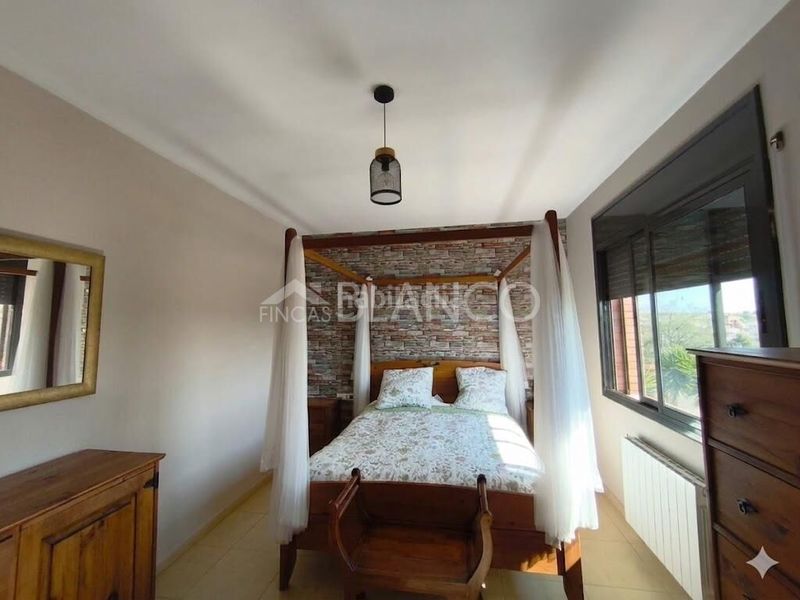 Foto a795b765-7c4b-4b95-b82e-0976f4d4f222. Casa amb calefacció aparcament piscina a Piera