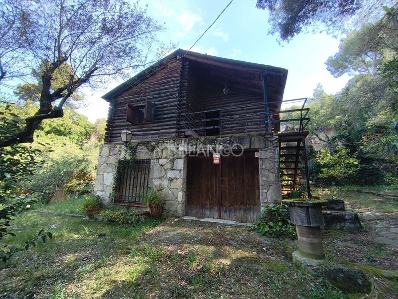 Foto 9fda7c10-0d5d-4a4b-b185-9194afe677d4. Casa amb aparcament a Piera