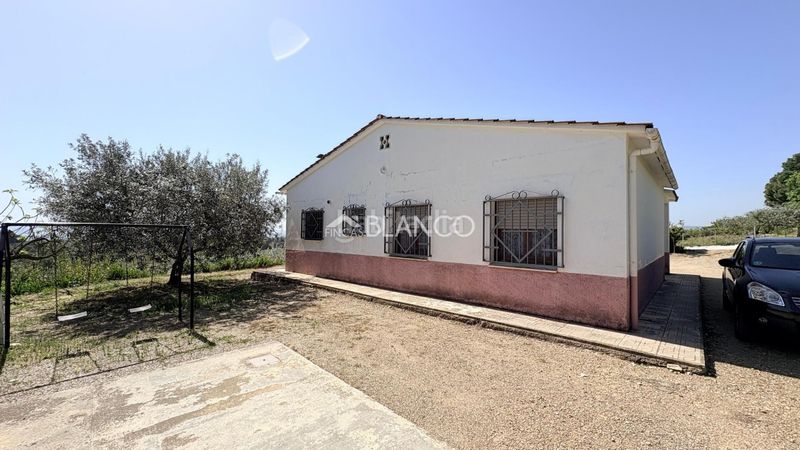 Foto 9fa87672-b468-4005-b016-bbfb2f0bede6. Casa amb aparcament a Piera