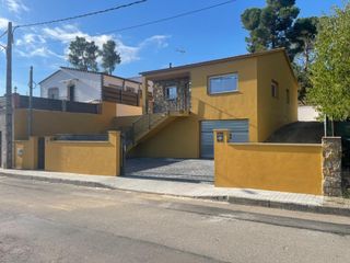 Haus in Carrer carrer serra del cadí 2574. Casa de obra nueva en la torre de claramunt