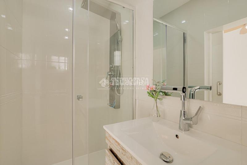 Foto 80667a24-be4a-485d-84d0-85a897f6f036. Maison jumelée dans Sant Vicenç dels Horts