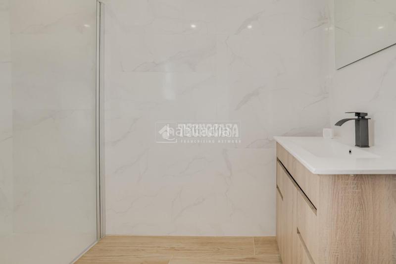 Foto e4ac5ea1-c2cc-48f8-a745-5ef3c2bab6c8. Maison jumelée dans Sant Vicenç dels Horts