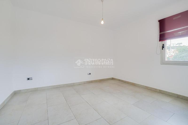 Foto e888ccd5-77d9-49c7-873d-d418d7ae1fb5. Casa  en venta en Sant Vicenç dels Horts