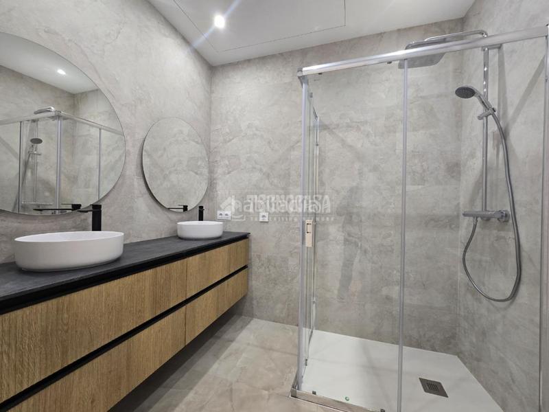 Foto ffb0de3f-cfb2-45c5-aadd-b8cd3a931bf7. Locale commerciale in Sant Vicenç dels Horts