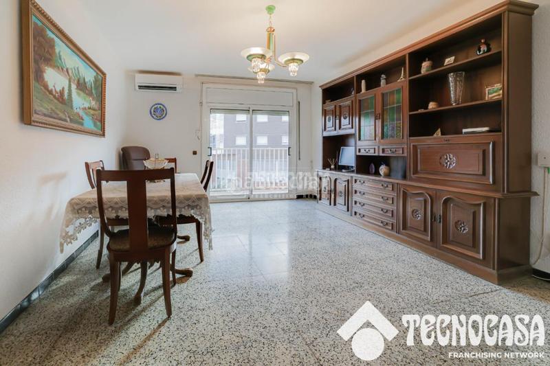 Foto 0f92cf99-483d-4728-ad32-4bc48535d679. Flat in Sant Vicenç dels Horts