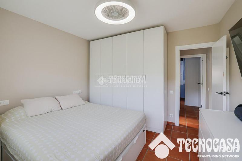 Foto 4318bbdd-5791-4454-b43a-11cf27ea6278. Casa  en venta en Torrelles de Llobregat