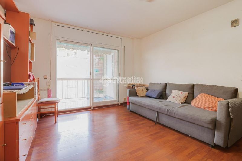 Foto 775096ce-3bd8-4714-837d-c03697b402ef. Ático  en venta en Sant Vicenç dels Horts