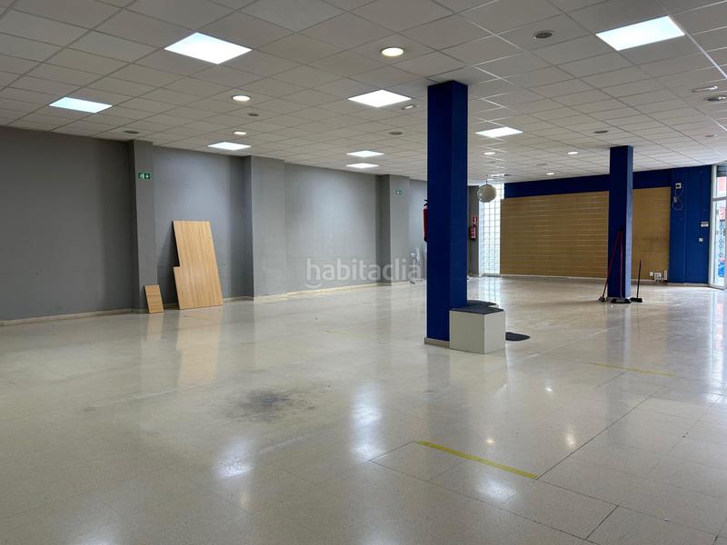 Foto bf9fa513-8d45-45c4-9233-2ed474d77983. Location local commercial dans Barri del Centre Terrassa