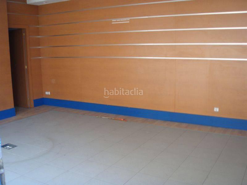 Foto 06e29ce6-fef3-486d-a0aa-6cfd9c003efb. Alquiler local comercial  al lado de los juzgados en Terrassa