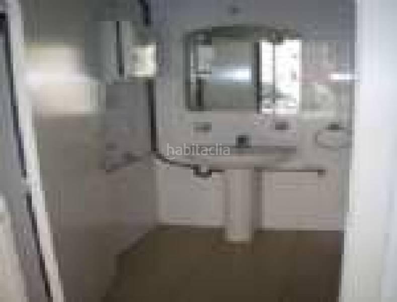 Foto 1460dac8-370c-4135-9c47-422570e851cd. Alquiler local comercial  al lado de los juzgados en Terrassa