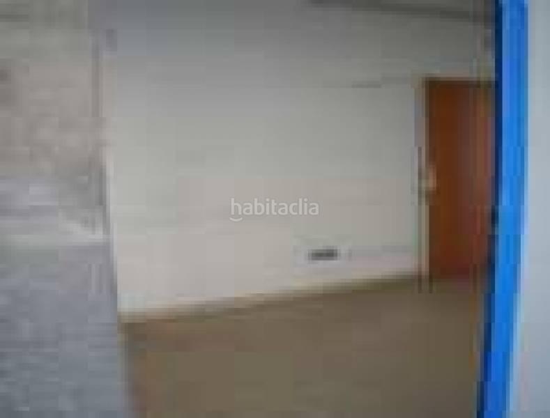 Foto 8957624e-afcb-4094-b42e-606418033e22. Alquiler local comercial  al lado de los juzgados en Terrassa