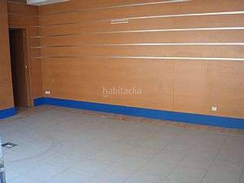 Foto f0dee112-e5ba-4bc0-91a0-064a0dcec357. Alquiler local comercial  al lado de los juzgados en Terrassa